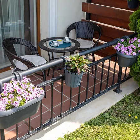 Appartement Caricia Complex Carpe Diem - Sea View , Free Parking & Swimming Pool Baltsjik