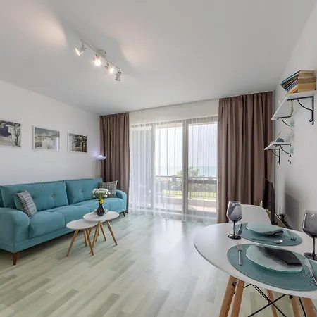 Caricia Complex Carpe Diem - Sea View , Free Parking & Swimming Pool