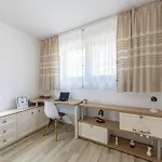 Caricia Complex Carpe Diem - Sea View , Free Parking & Swimming Pool Апартамент *