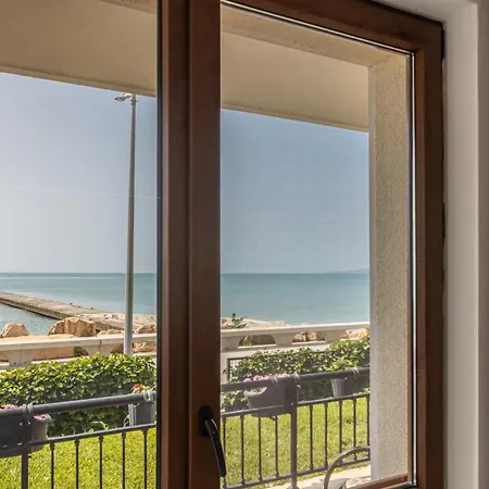 Apartmán Caricia Complex Carpe Diem - Sea View & Free Parking