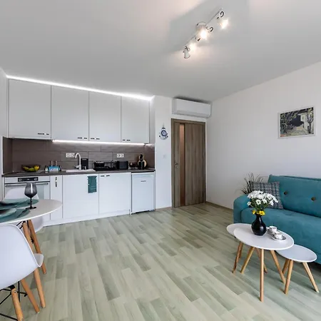 Caricia Complex Carpe Diem - Sea View & Free Parking דירה בלצ'יק