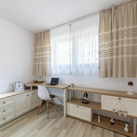 Caricia Complex Carpe Diem - Sea View & Free Parking דירה *