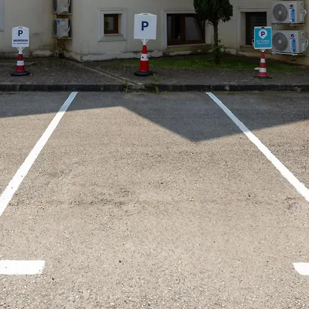 Caricia Complex Carpe Diem - Sea View , Free Parking & Swimming Pool Apartment