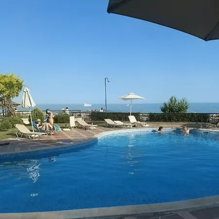 Apartment Caricia Complex Carpe Diem - Sea View & Free Parking Balchik