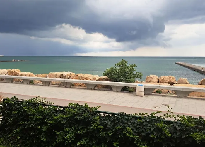 Apartment Caricia Complex Carpe Diem - Sea View , Free Parking & Swimming Pool *