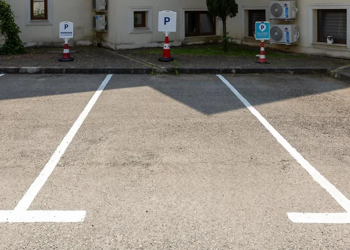 Caricia Complex Carpe Diem - Sea View , Free Parking & Swimming Pool Apartment